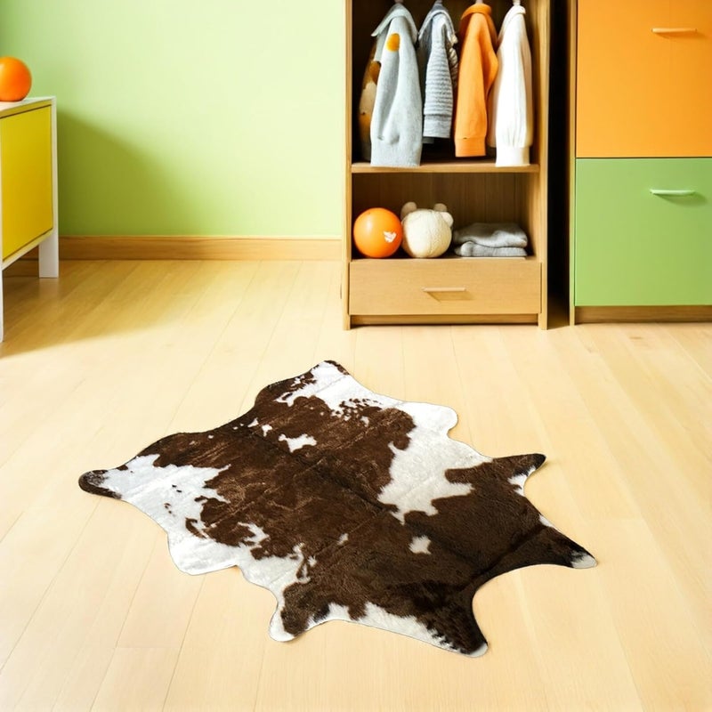Cow Print Plush Area Rug 110x84cm, Soft Supple Floor Mat Fluffy Faux Fur Texture, Decorative Warm Carpet for Bedroom and Living Room Home Décor - Image 2
