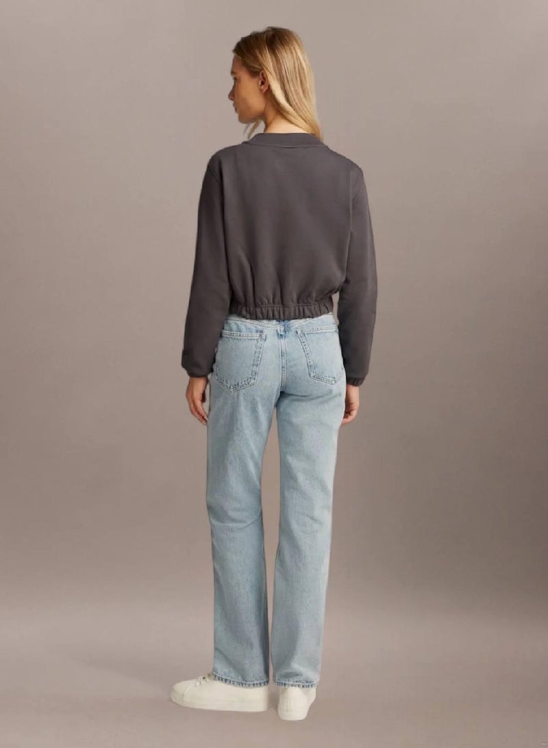 كالفن كلاين جينز سويت شيرت بحروف أولى - Image 2