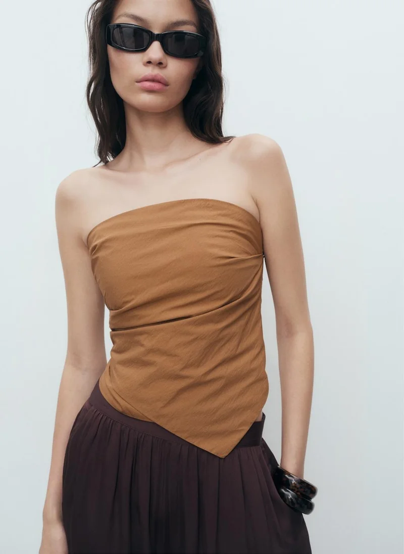 مانجو Asymmetrical Strapless Top