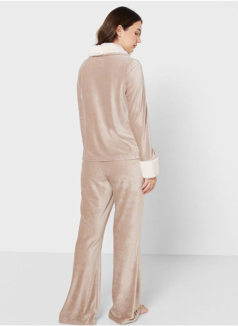 CHELSEA PEERS - Striped Shirt & Pyjama Set - Image 1