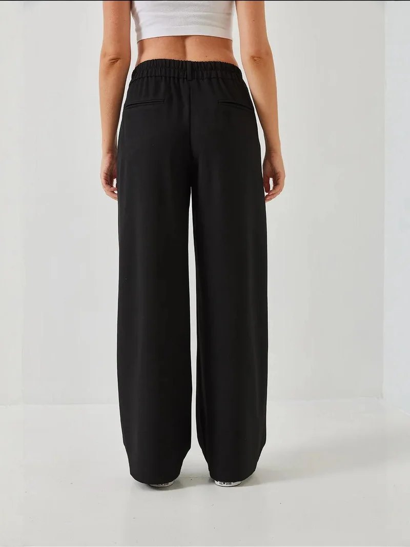 Bianco Lucci LUCCI Wide Leg Pleated Pants with Hook and Loop Closure