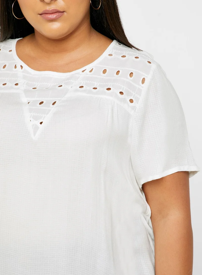 Zizzi Broidery Detail T-Shirt