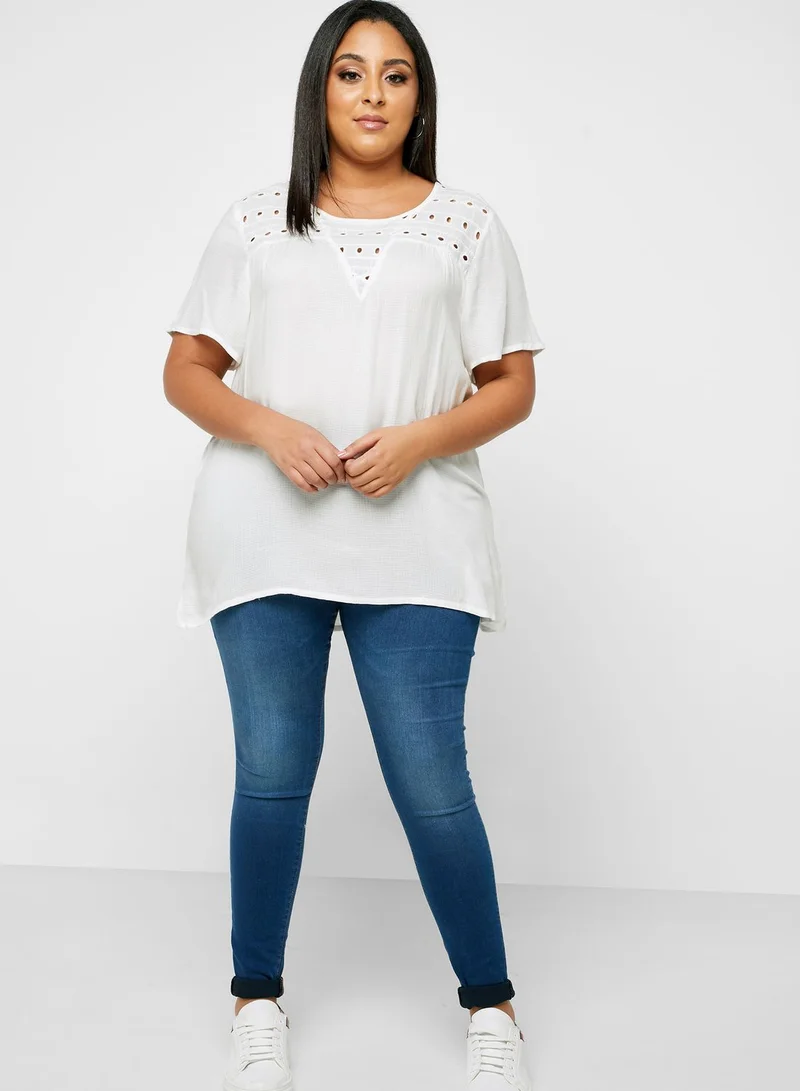 Zizzi Broidery Detail T-Shirt