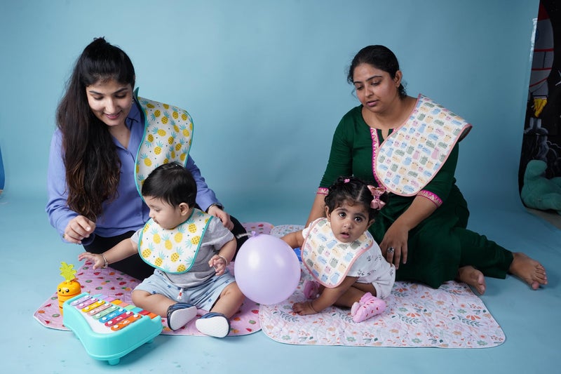 HAPPY MATTY Absorbent Fast Dry and Washable Set of 5 Baby Burp Sheets Multicolour 0-3 Years Size Small (48cm x 19cm) - Image 3