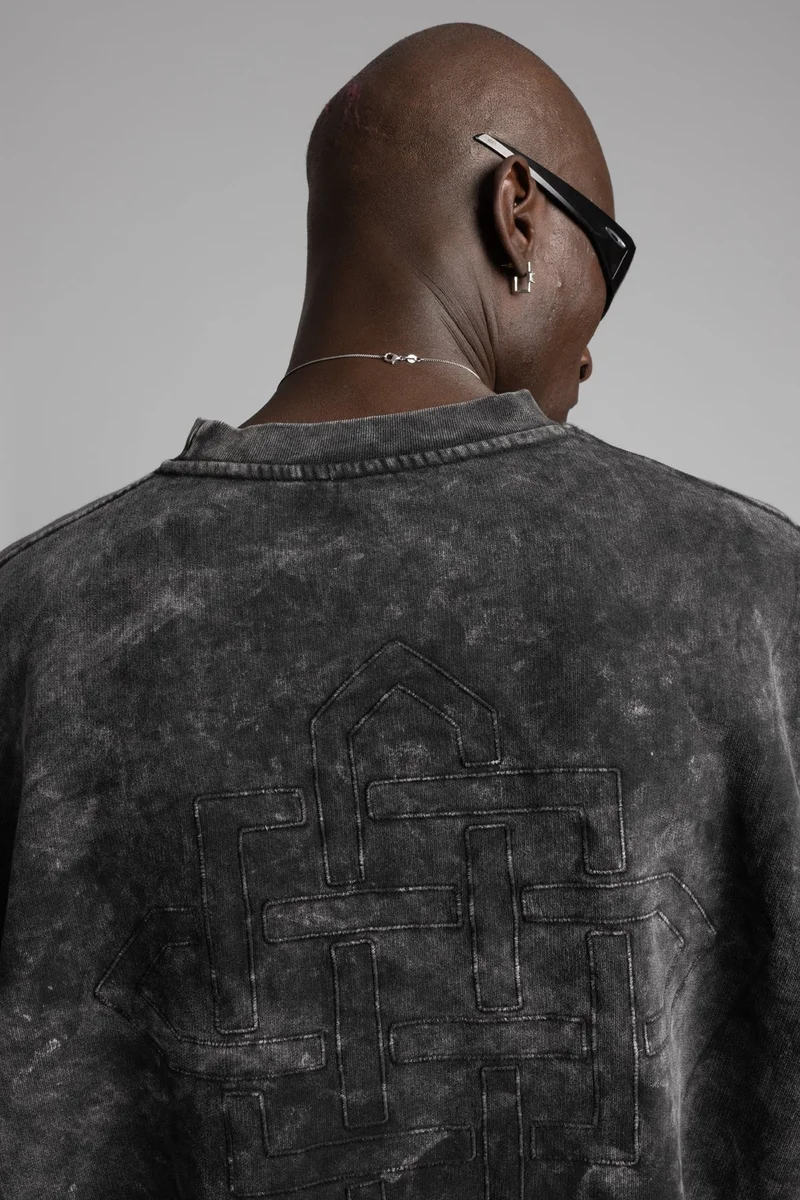 Catch Embroidered Washed Sweatshirt