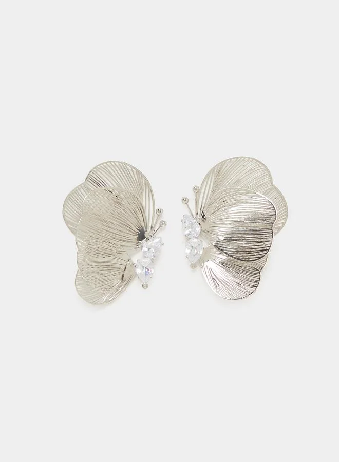 ستايلي أقراط بارزة بتصميم فراشة