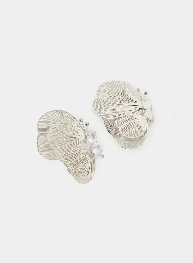 ستايلي أقراط بارزة بتصميم فراشة