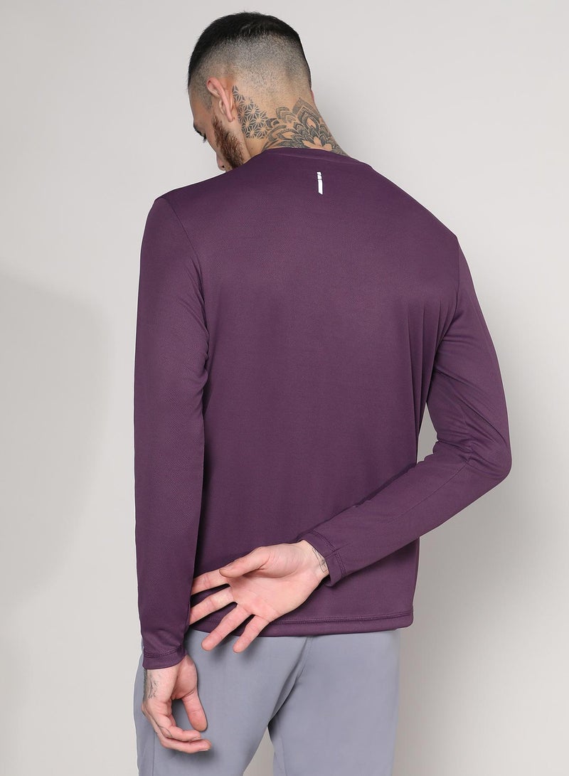 Campus Sutra Men's Plum Purple Solid Activewear T-Shirt  - Image 5