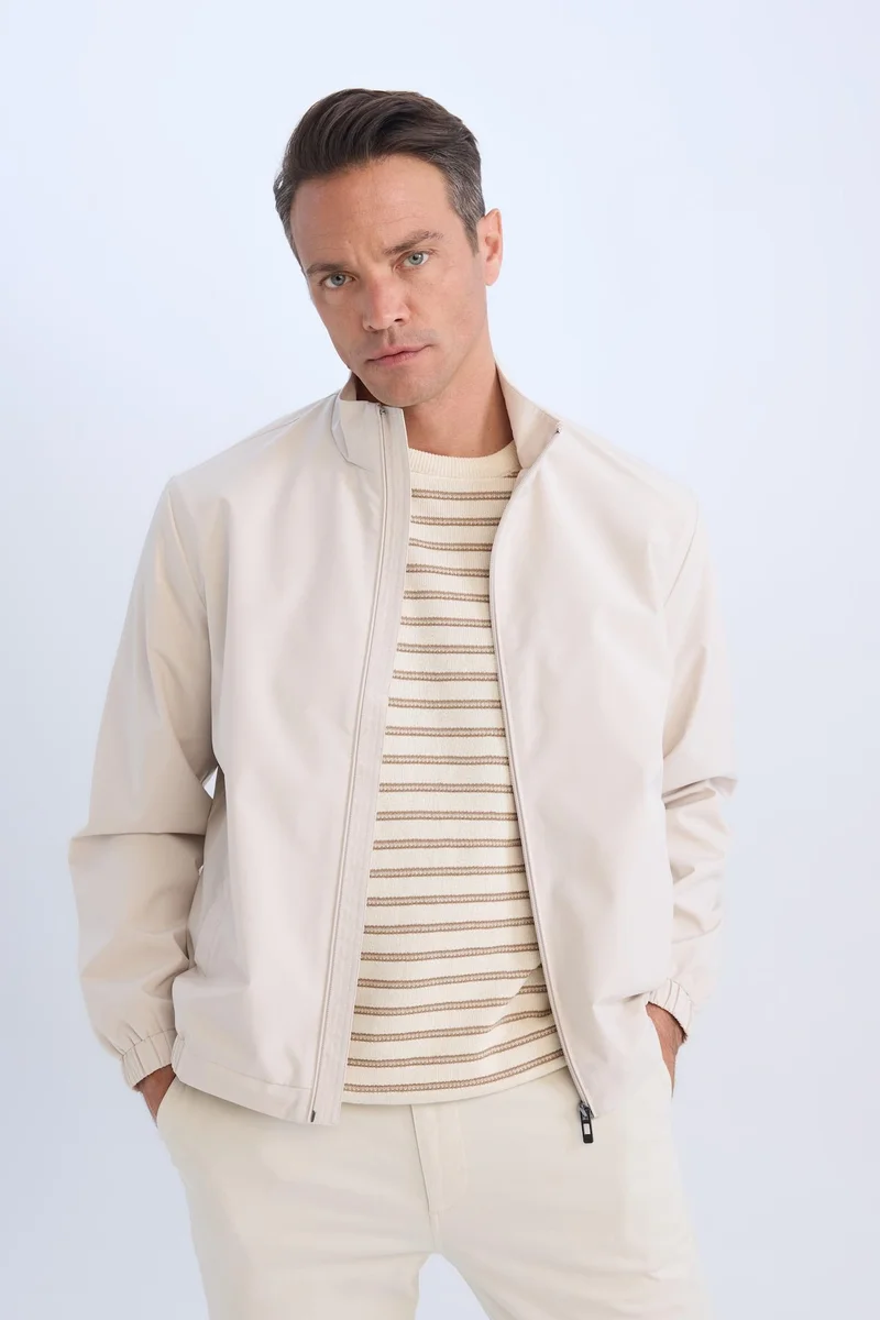 Regular Fit Stand Collar Zippered Jacket