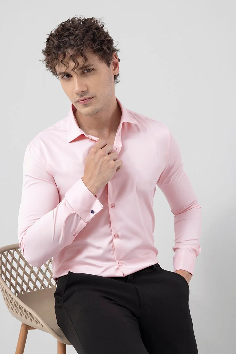 سنيتش قميص وردي بأساور مزدوجة