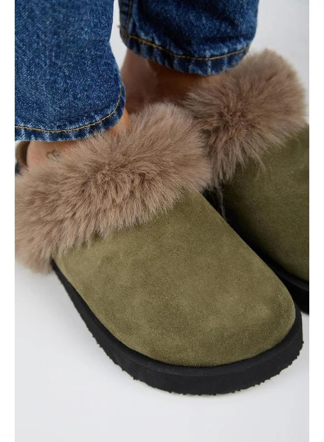 Manijero  Ruzqahi Fur-Trimmed Women's Genuine Leather Flat Platform Sabo Khaki Slippers. for Women | Best Price UAE