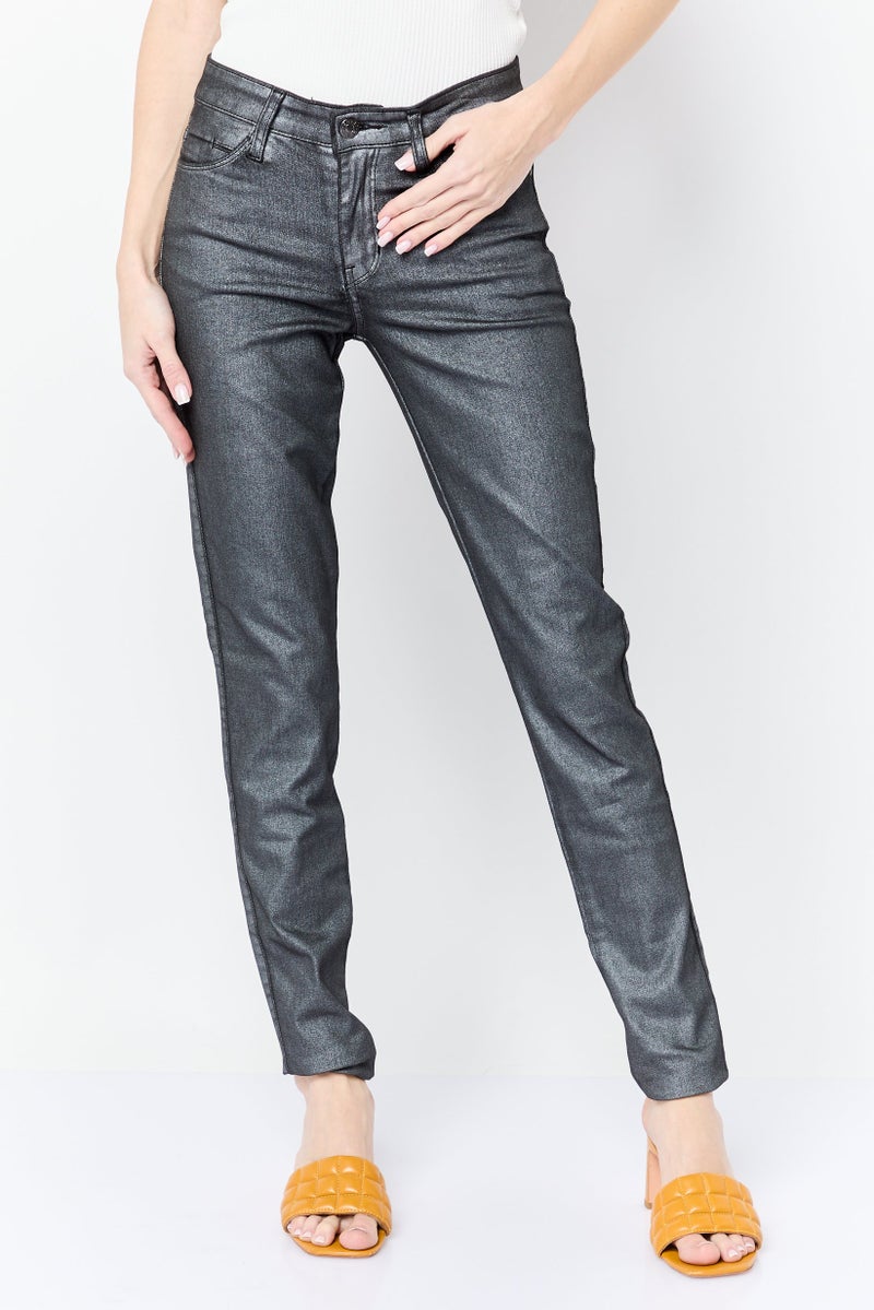 GUESS Women Regular Fit Mid Rise Straight Leg Stretchable Denim Jeans, Black - Image 1