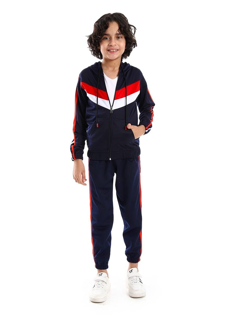 Caesar Boys Training Suit With Pockets And Lined Design. - Image 1