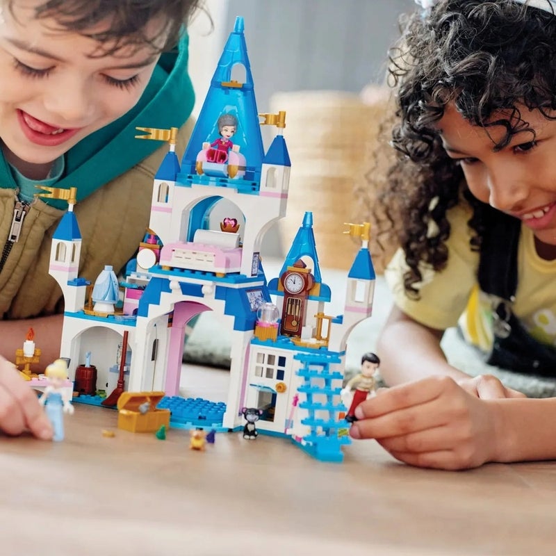LEGO - Disney Cinderella and Prince Charming's Castle 365 Pieces - 43206 - Image 3