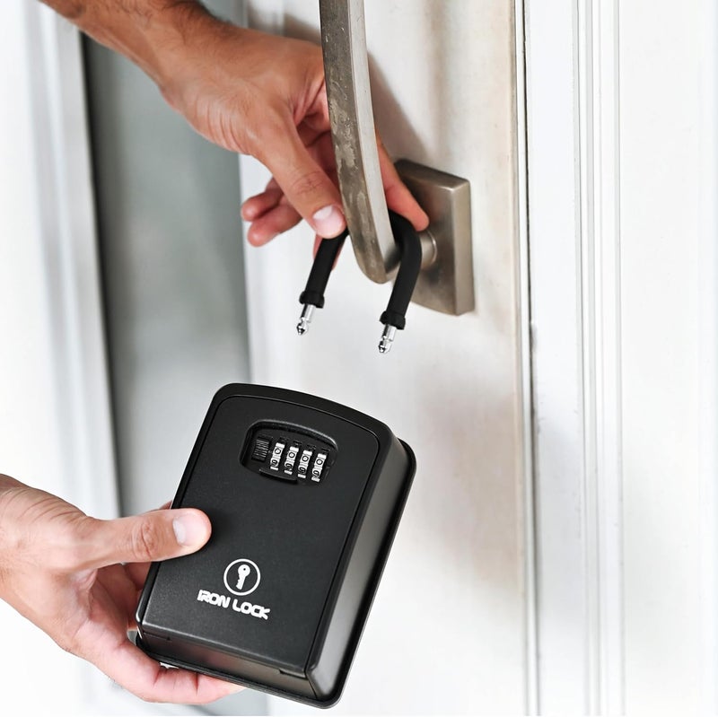 Iron Lock صندوق قفل مفاتيح محمول مع قفل على شكل حرف U - آمن معدني ثقيل مقاوم للماء XXL مع تركيبة مكونة من 4 أرقام للمفاتيح الاحتياطية خارجًا على مقبض الباب أو السياج أو البوابة (أسود، XXL) - Image 5
