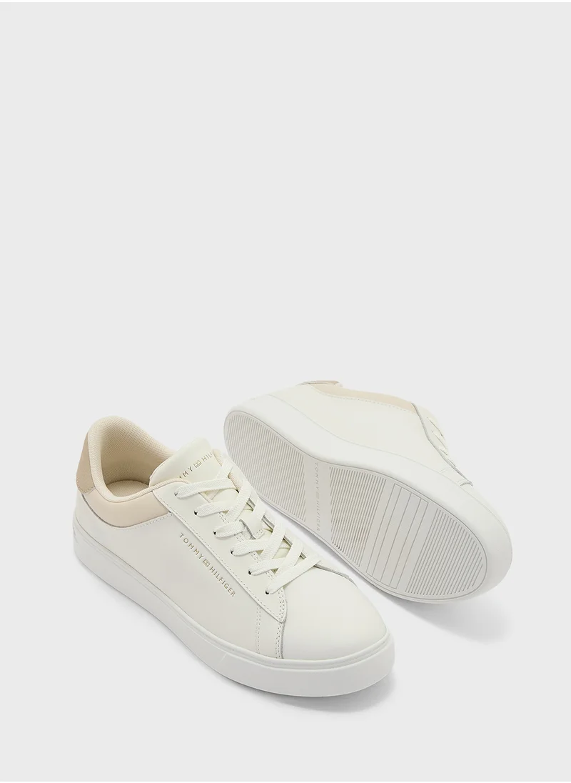 تومي هيلفيغر Logo Detail Lace Up Low Top Sneakers