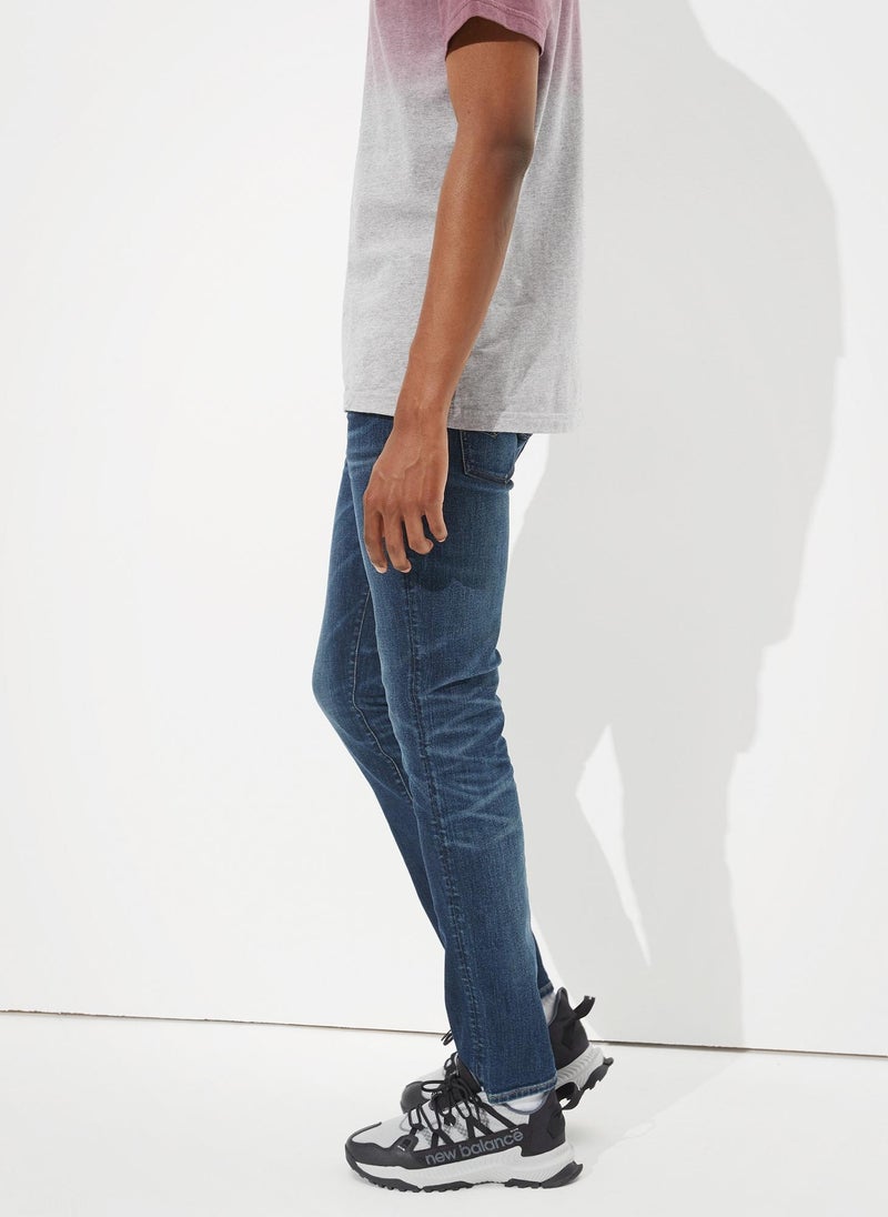 امريكان ايجل Mid Wash Slim Fit Jeans  - Image 3