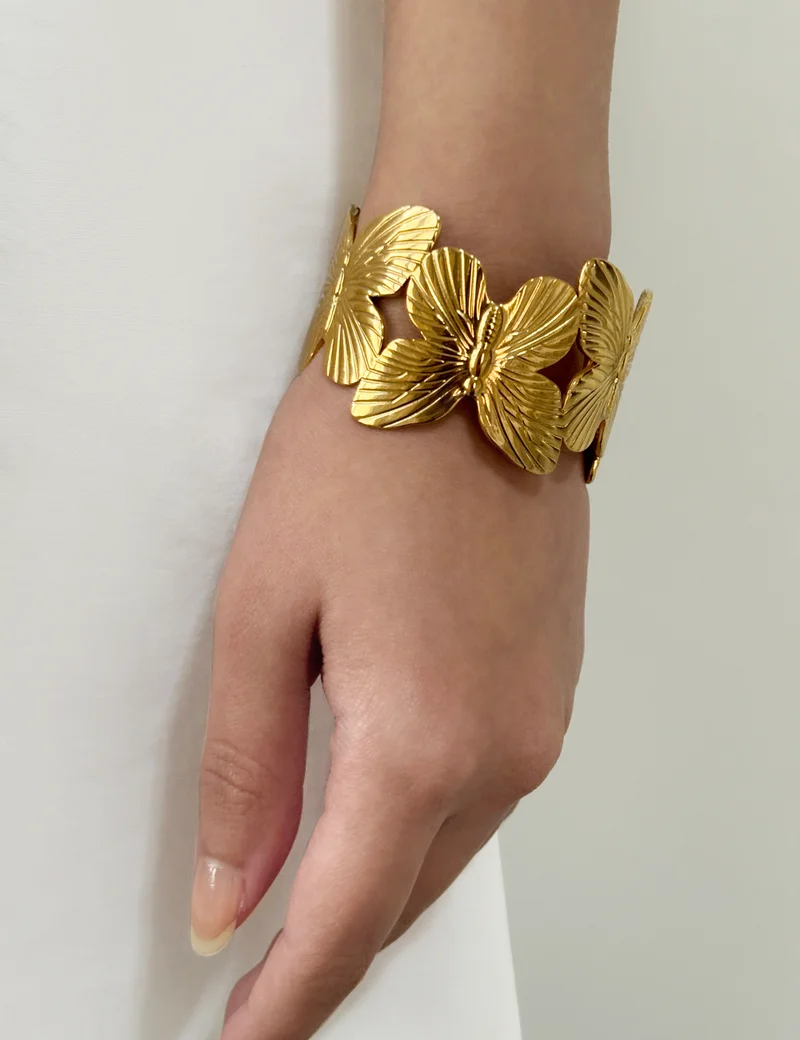 هزمير جولري Divine Butterfly Cuff Bracelet