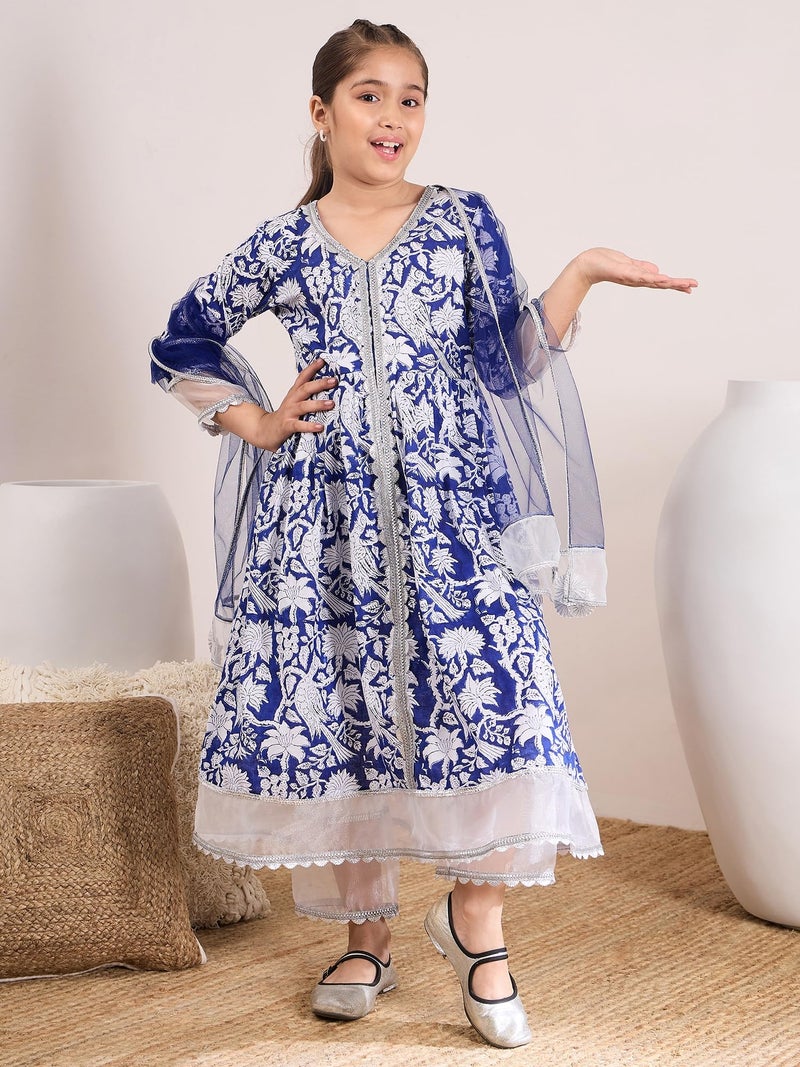 Pspeaches Girls Cotton 3/4th Sleeves V-Neck Printed Kurta And Pant With Dupatta 3 Piece Set|Ethnic Wear For Kids Girls|Traditional & Festive Outfit 10-12 Year Blue & White - Image 3