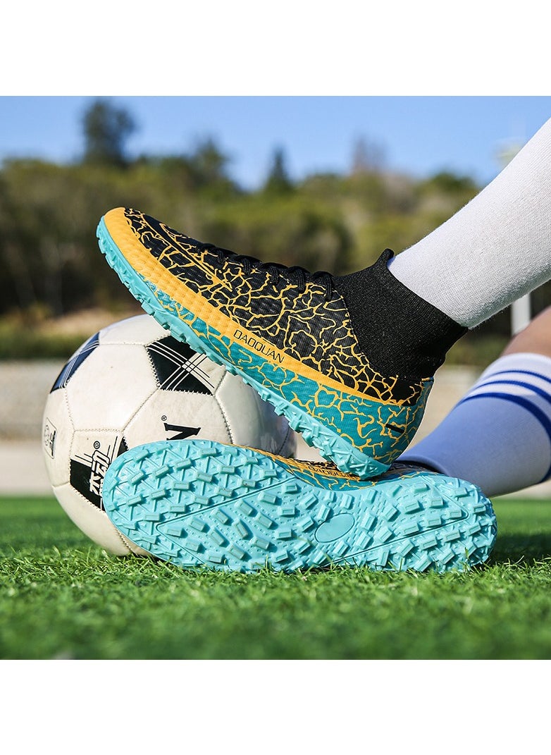 KUYING - New Comfortable Football Shoes for Men And Women - Image 1