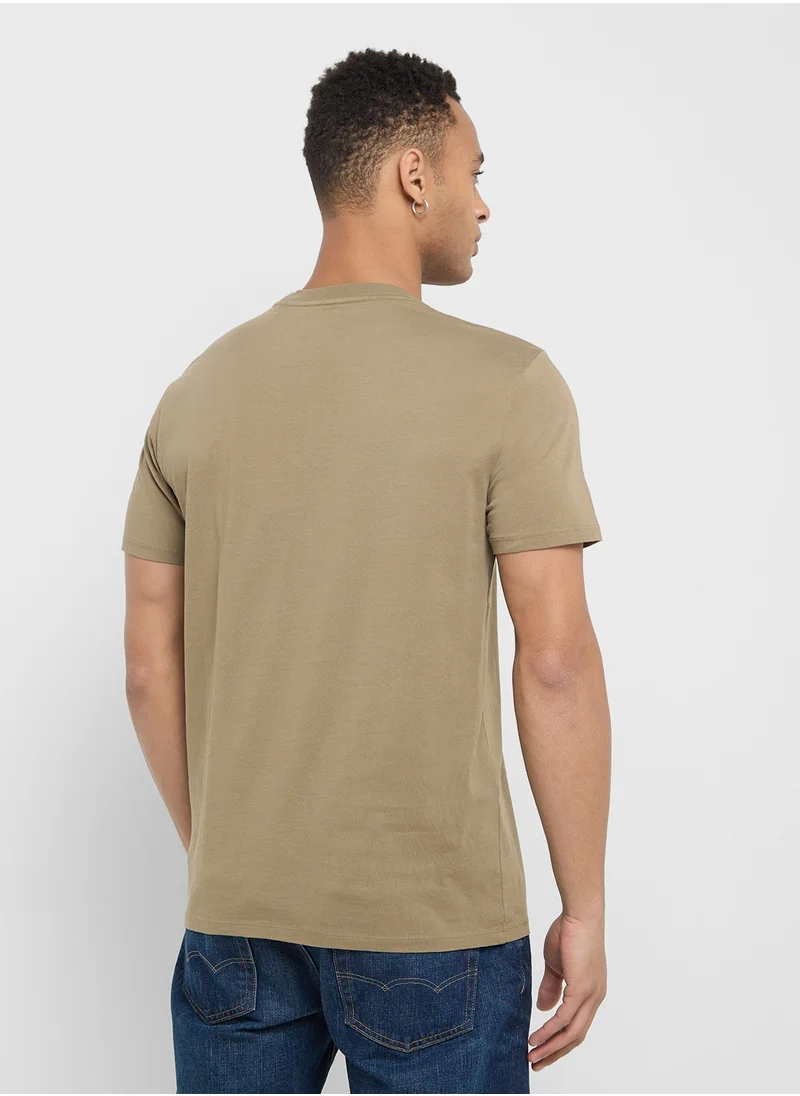 جس Crew Neck Short Sleeve T-Shirt