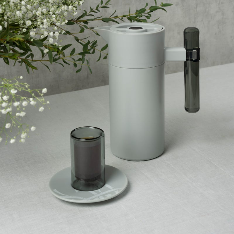 دلتي طقم أكواب شاي وفناجين قهوة سعودية زجاج وبورسلان رمادي 18 قطعة - Image 5