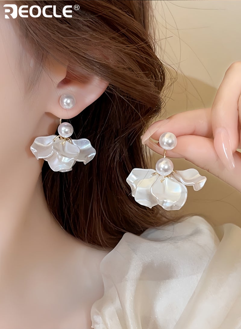 ريوكل أقراط لؤلؤ بتلات نسائية تتميز بالفخامة الأنيقة مع دبابيس رقيقة بأسلوب متعدد الاستخدامات للارتداء اليومي للنساء - Image 2