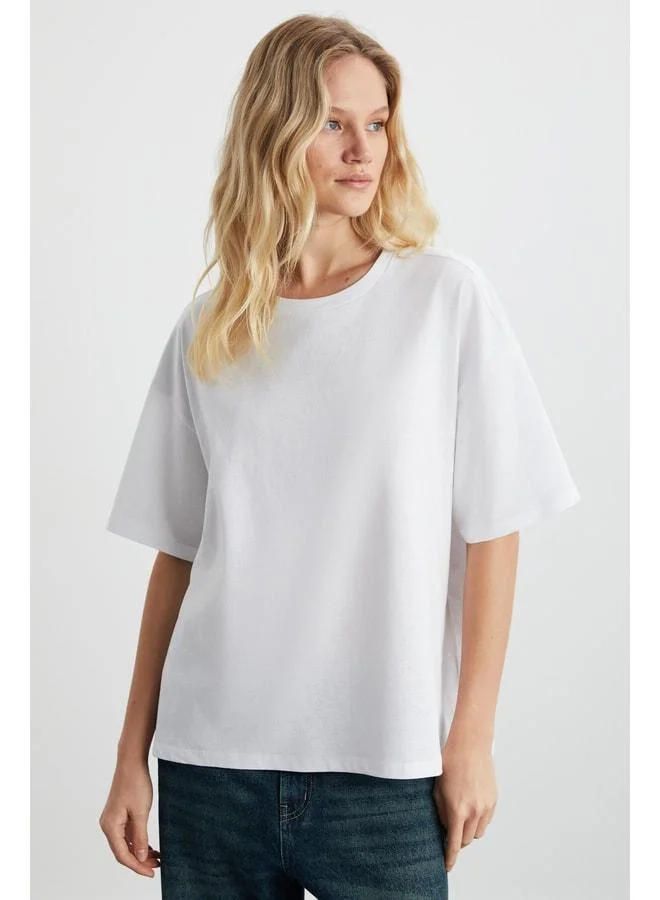 Grimelange Lagertha Women's 100% Organic Cotton Thick-Texture Oversized Fit Round-Collared White T-shirt.