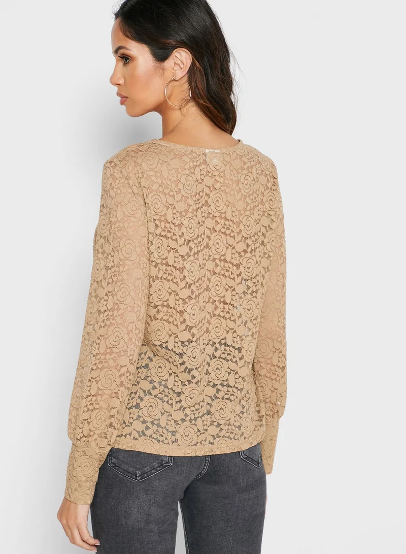 جاكلين دي يونج بلوزة دانتيل