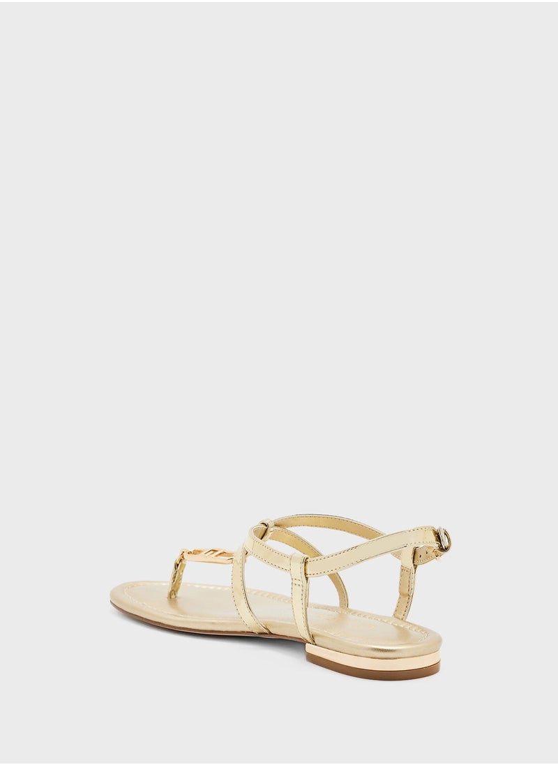 Meaa Strappy Flat Sandals - pzsku/Z64BA87D08B6CEEEF4030Z/45/_/1732819797/02b0e937-56a6-4c93-8c31-7eb55501385c