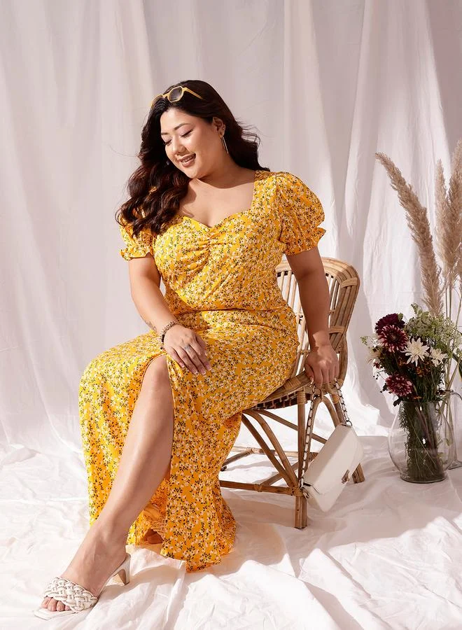 STREET 9 STREET 9 Plus Yellow Maxi Dress with Sweetheart Neck
