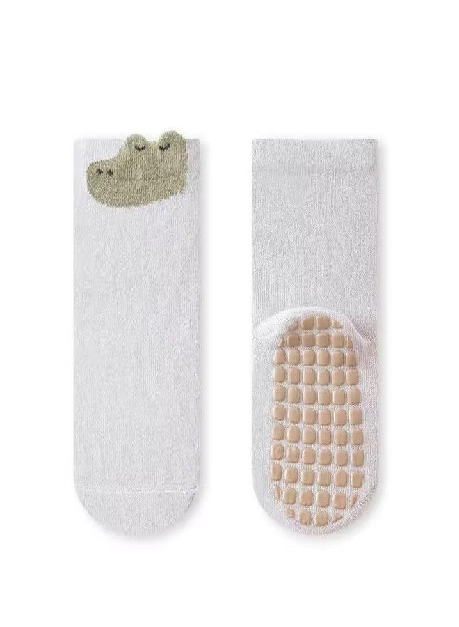 جوارب أطفال Freshfoot لطيفة وملونة مصنوعة من القطن العضوي 100%، مانعة للانزلاق، للأولاد والبنات (عبوة من 5 جوارب) (مقاسات: 18 شهرًا، 24 شهرًا، لون فاتح، برسومات كرتونية) - Image 5