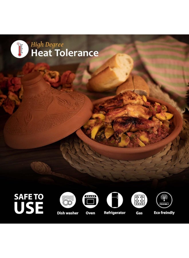 لوكسيول طاجن مغربي يدوي من لوكسيول – مصنوع بالكامل من طين طبيعي 100% خالي من الرصاص – وعاء طهي من الفخار البيئي الآمن والصحي – مناسب للاستخدام في الفرن وعلى الغاز والكهرباء (مع موزع حرارة) – تصميم مغربي تقليدي بغطاء مخروطي وقاعدة واسعة – يحافظ على الرطوبة والحرارة لتحضير أطباق لذيذة وغنية بالنكهات – طقم مكوّن من قطعتين: قاعدة وغطاء – متوفر بحجم كبير جدًا (32x25 سم)، كبير (29x21 سم)، متوسط (26x18 سم)، صغير (21x12 سم) – بتصميمين: عادي طبيعي أو منقوش مزخرف – مصنوع يدويًا في تركيا بجودة عالية – آمن تمامًا للصحة وغير مصقول – مثالي لطهي الطواجن، اليخنات، الخضروات، اللحوم، الدواجن، الأسماك – تصميم مميز لمن يحبون الطهي الشرقي التقليدي – هدية فريدة لعشاق المطبخ المغربي - Image 2
