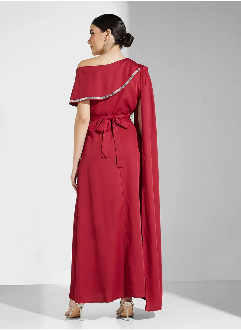 Khizana Dress With Embellished Cape Sleeves