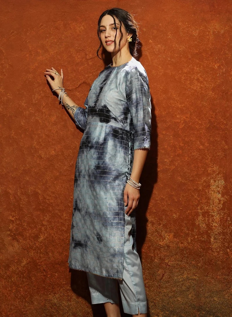  قصة كيمونو نسائي أزرق داكن مطبوع بالربط مع بنطلون