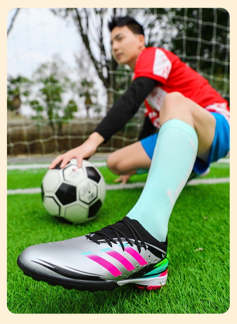 SKT Shiketro Men's and Women's Low Top Soccer Shoes, Student Competition Sports Training Shoes, Track and Field Soccer Shoes, Running Training Shoes  - Image 4