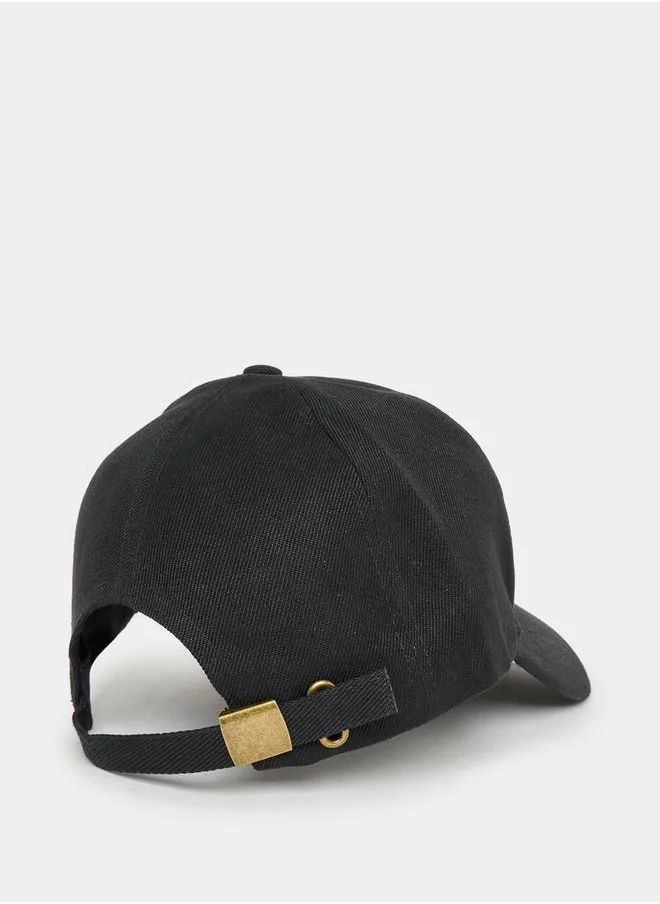 ستايلي Embroidered Detail Baseball Cap