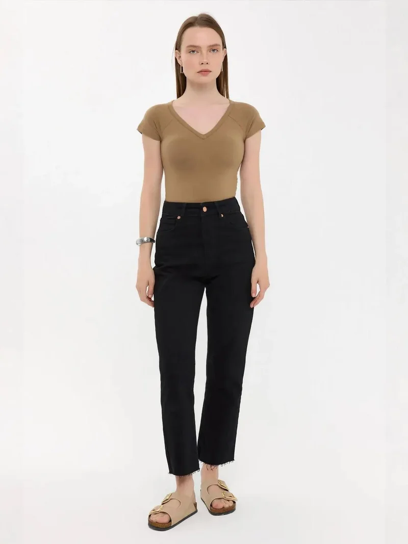 HICCUP Basic Cap-Sleeve V-Neck T-Shirt