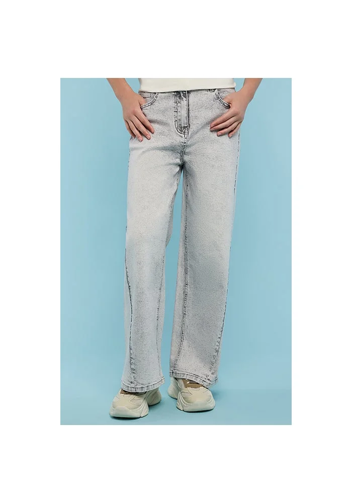R&b Washed Straight Fit Jeans with Button Closure