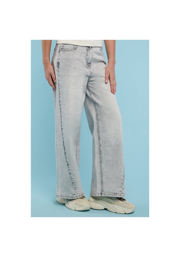 R&B Washed Straight Fit Jeans with Button Closure - Image 4