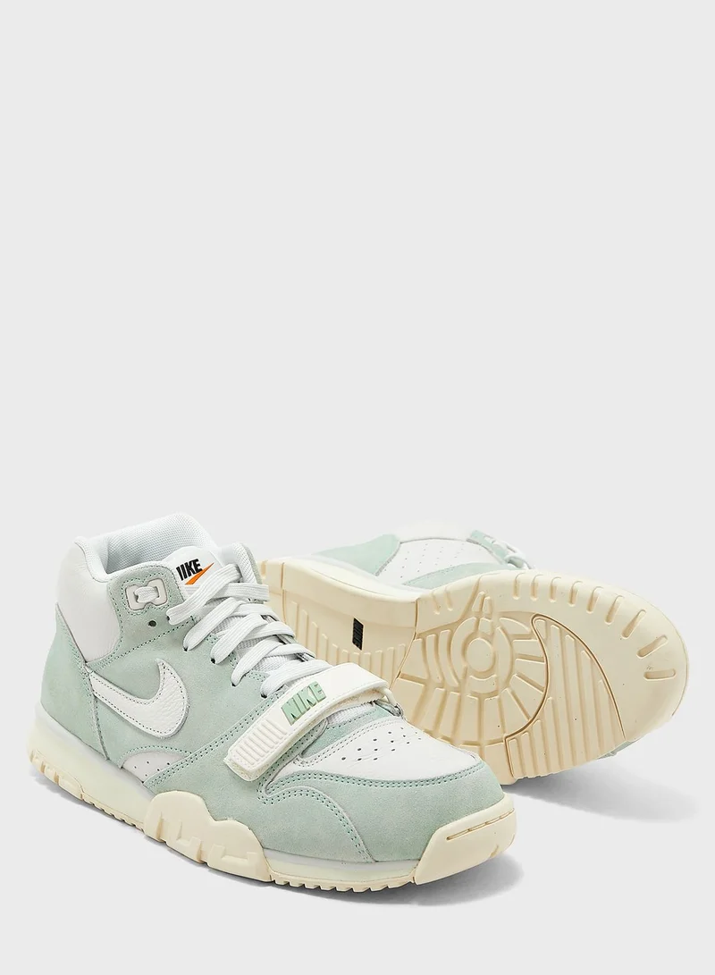Nike Air Trainer 1