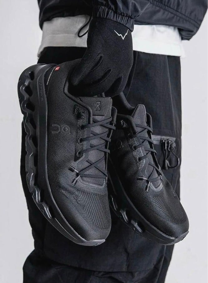 ON New Outdoor Cloudnova Form Sports Shoes