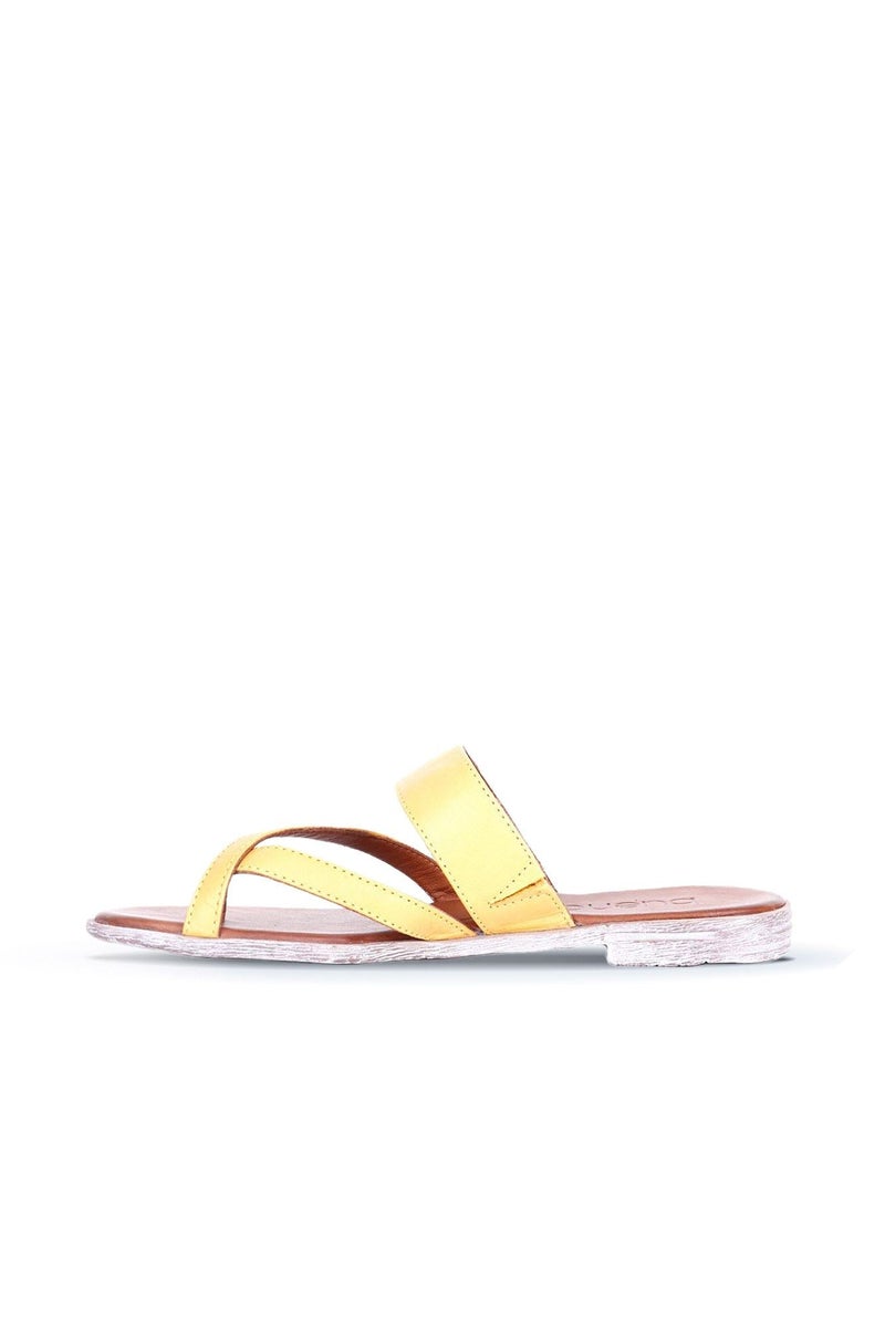 Bueno Slim Fit Flip Flop - Image 3
