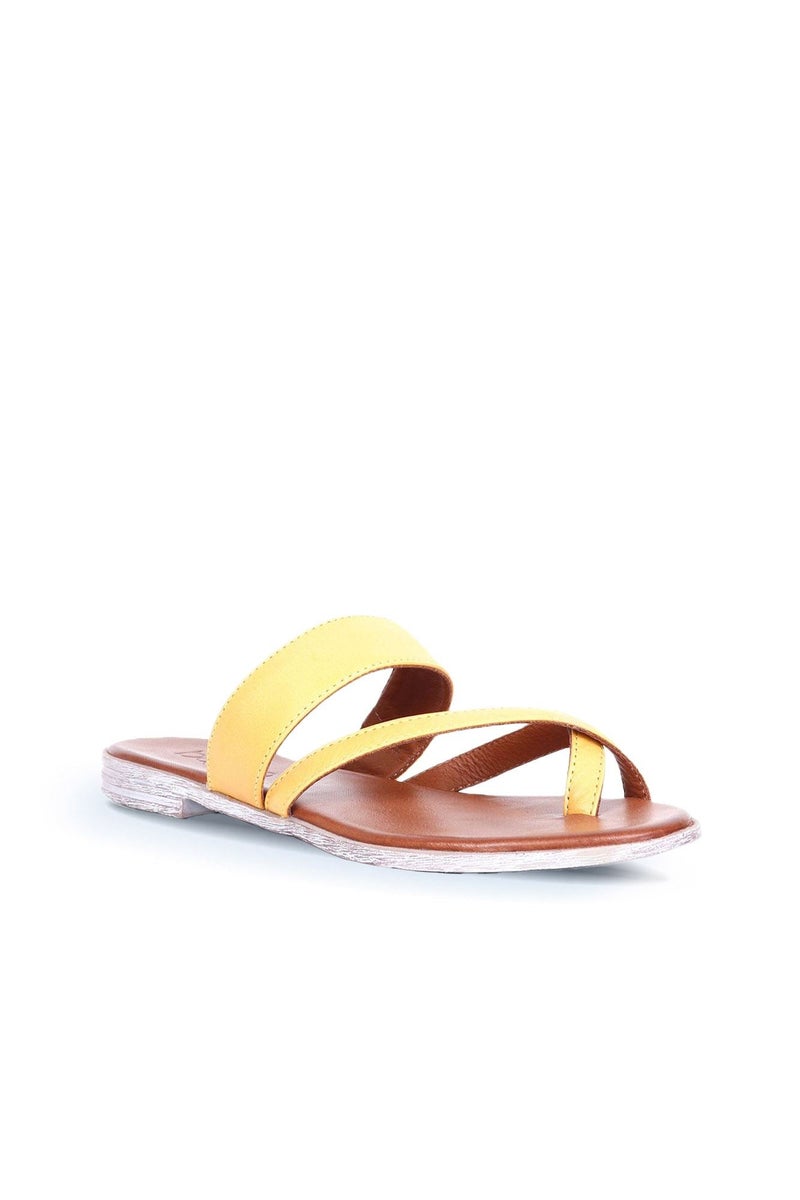 Bueno Slim Fit Flip Flop - Image 2
