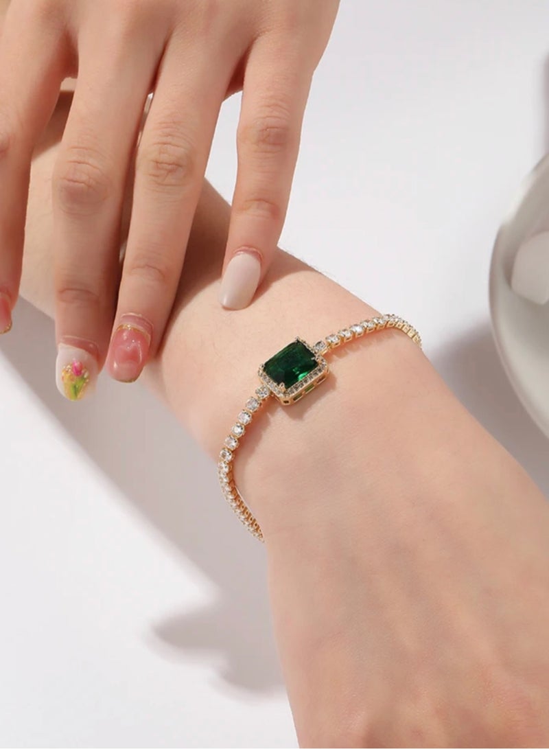 إيكوال اسوارة نسائية أنيقة وفاخرة باللون الذهبي مرصعة بالزركون - Image 3