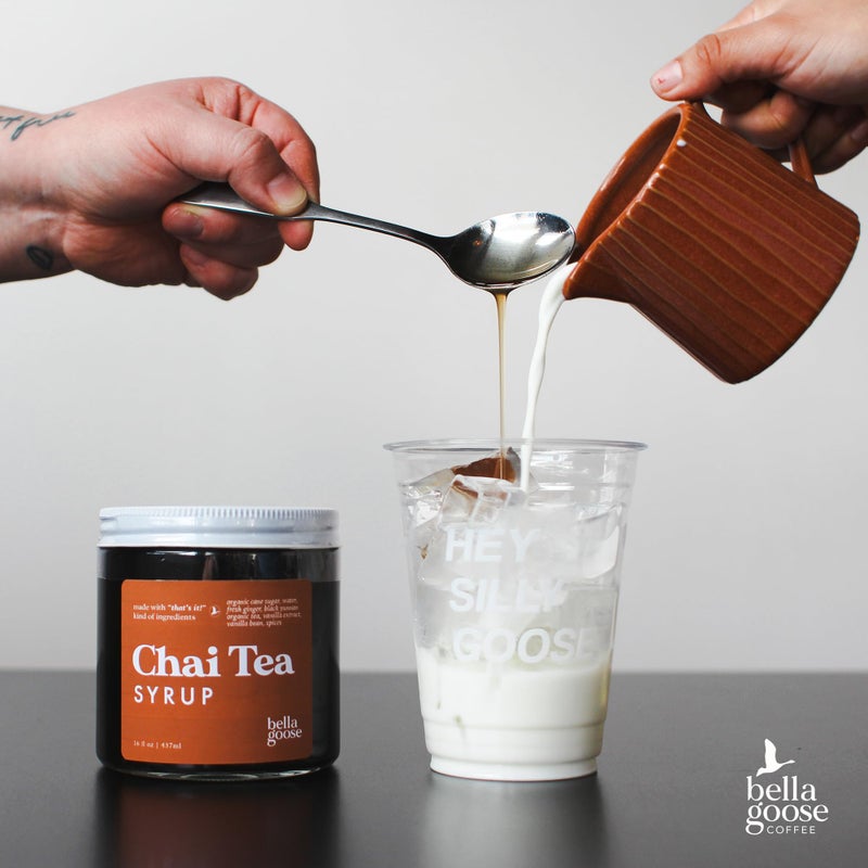شراب شاي تشاي من بيلا غوس للقهوة (16 أونصة) - شراب لاتيه شاي تشاي منزلي مع سكر القصب النقي، فانيليا وتوابل - مكونات نظيفة - بدون نكهات صناعية أو زيوت أو أصباغ لشراب القهوة - Image 4