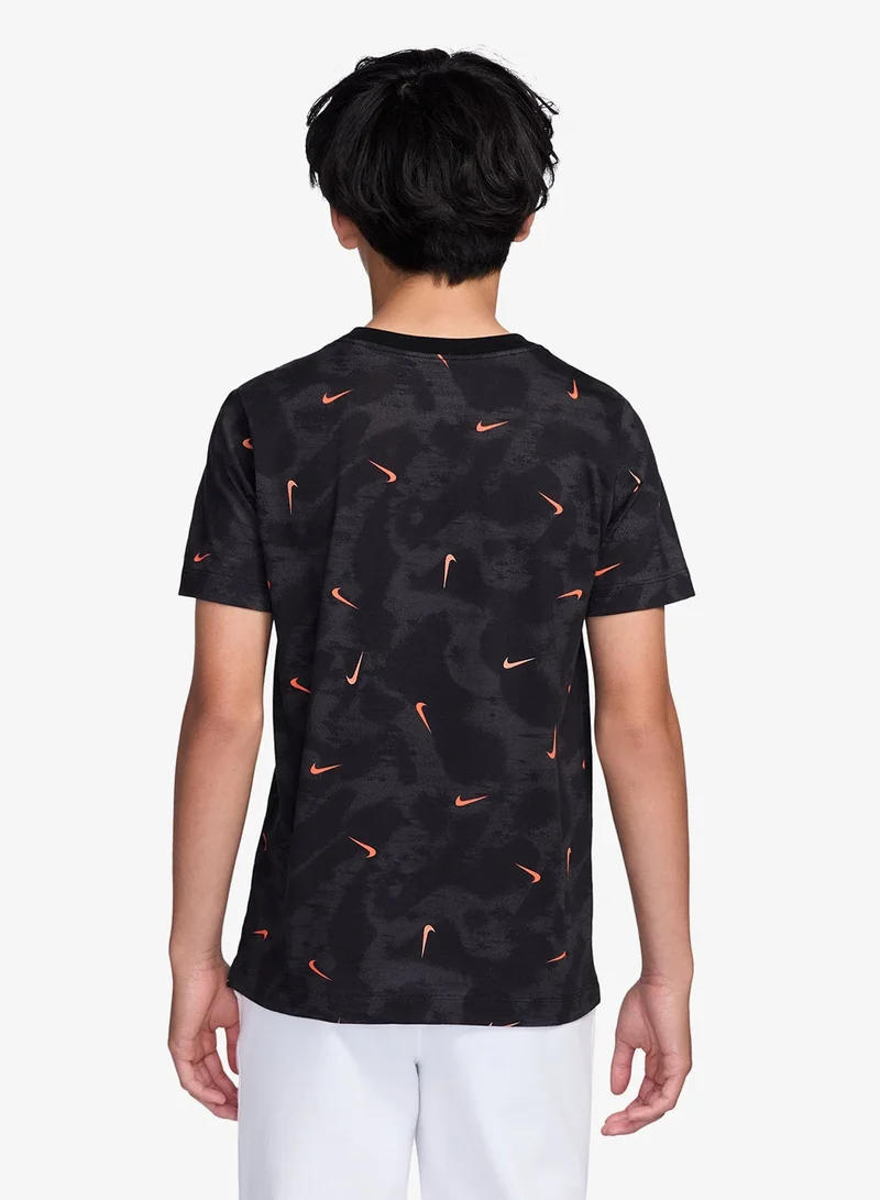 نايكي تيشيرت بطبعة شبابي