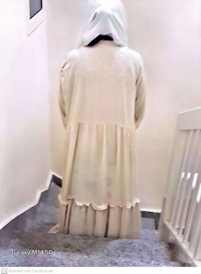 عباية الأميرة باللون الكريمي  - Image 4
