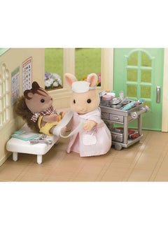 Epoch Sylvanian Families Shops Longing Nurse Set H 13  - Image 5