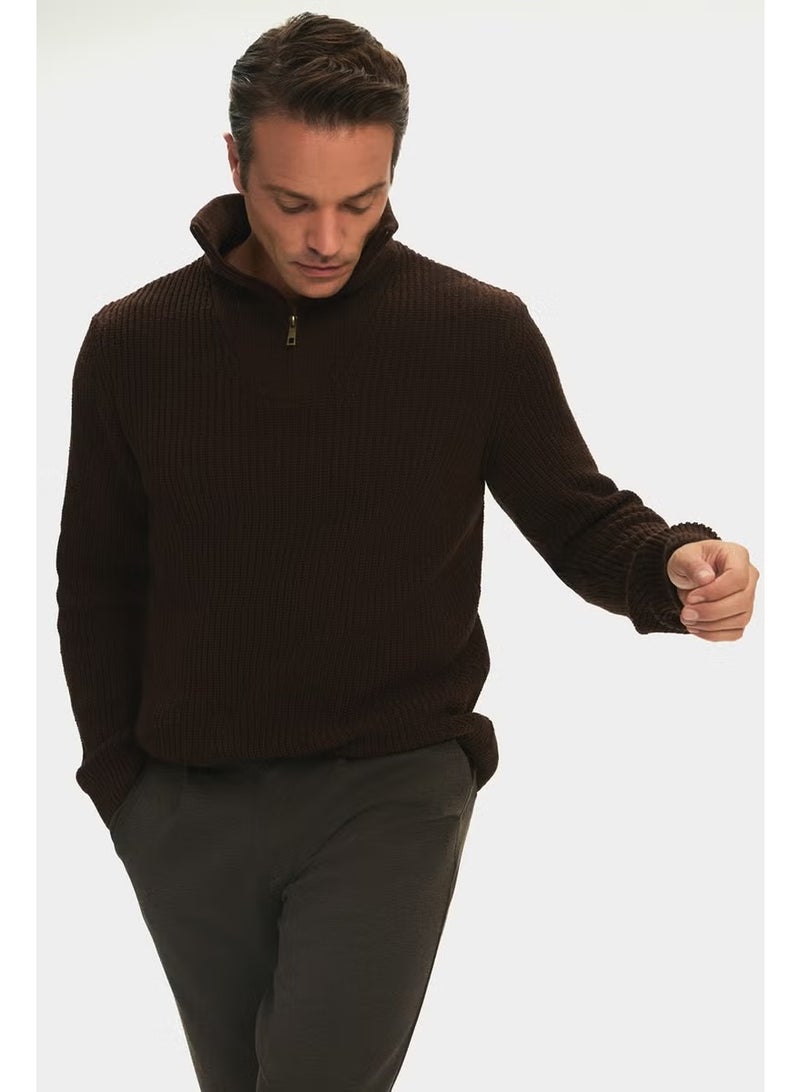 JUNE Men's Regular Fit Turtleneck Zippered Knitwear Sweater - Image 3